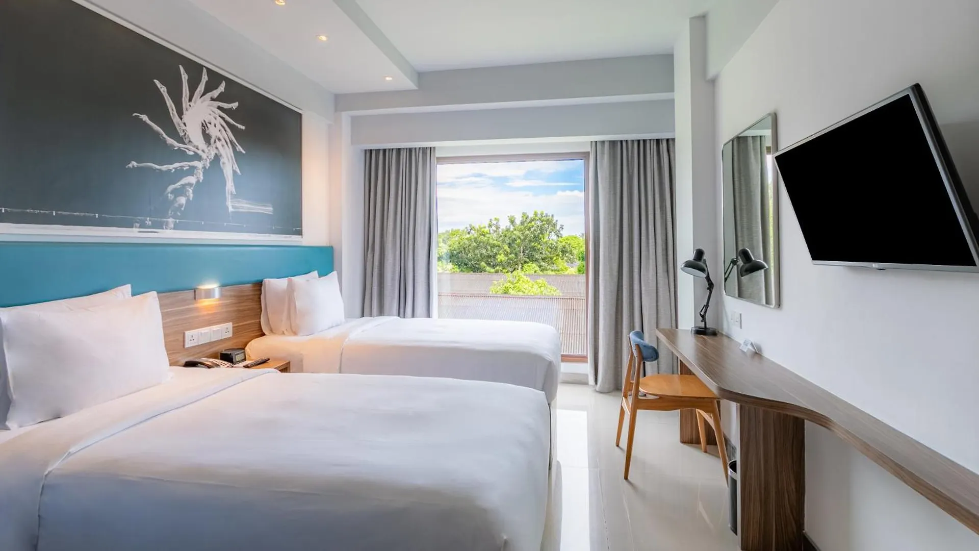 Holiday Inn Express Baruna By Ihg Kuta Lombok 4*,  Indonezja